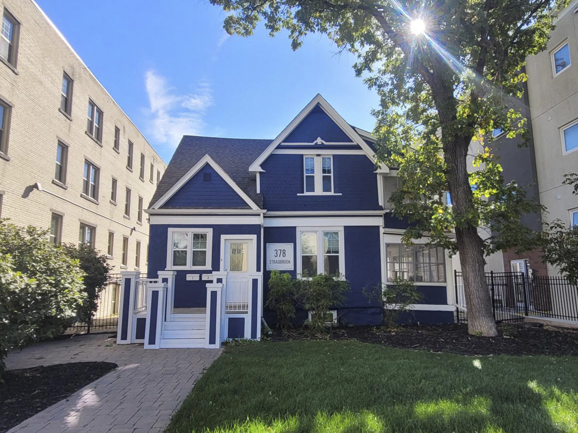 378 Stradbrook Avenue
